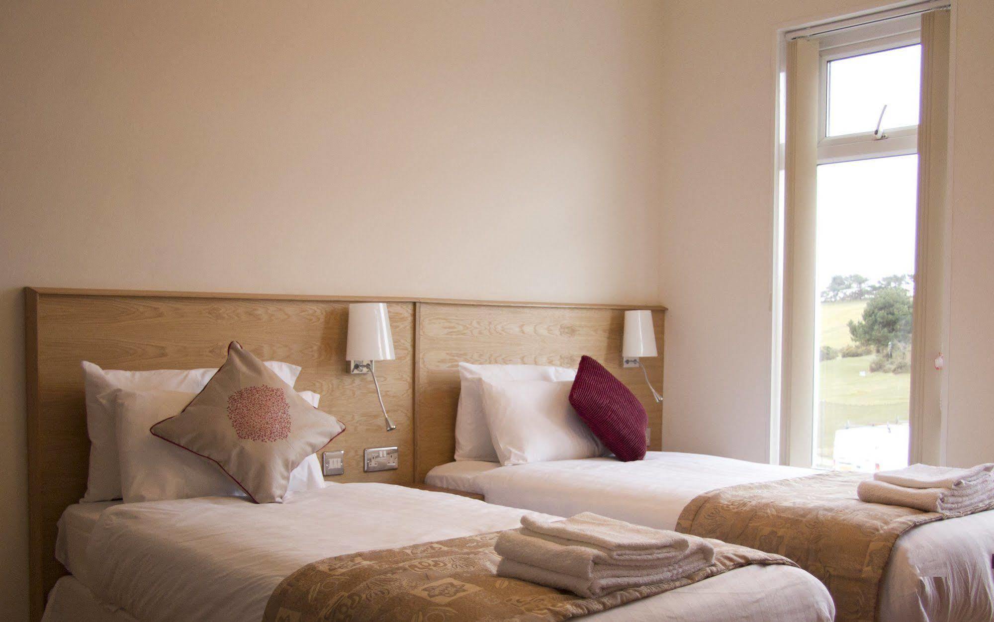Somerfield Lodge Swansea Esterno foto