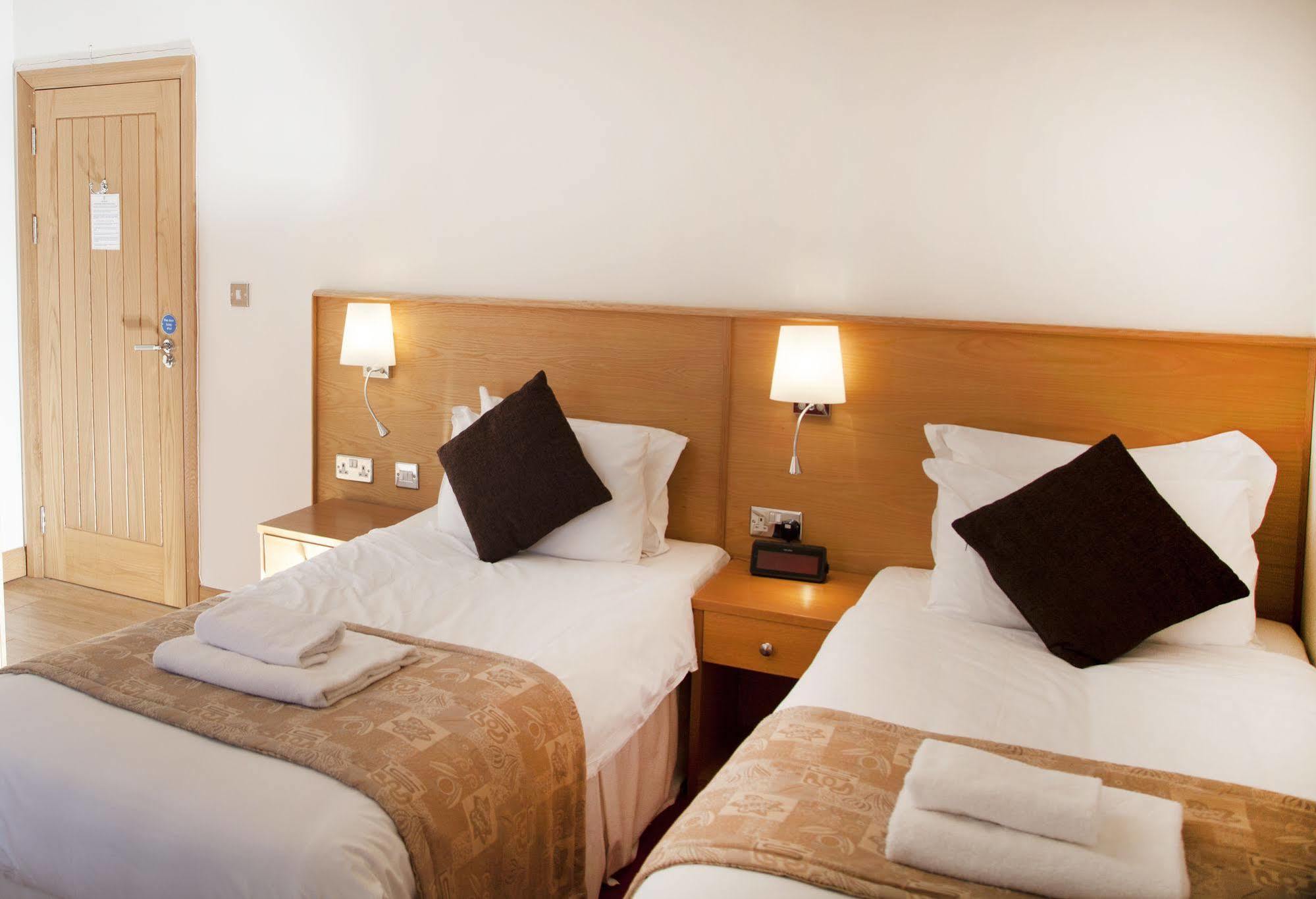 Somerfield Lodge Swansea Esterno foto